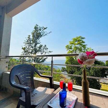 Hotel Oneness Mahableshwar à Mahābaleshwar Extérieur photo
