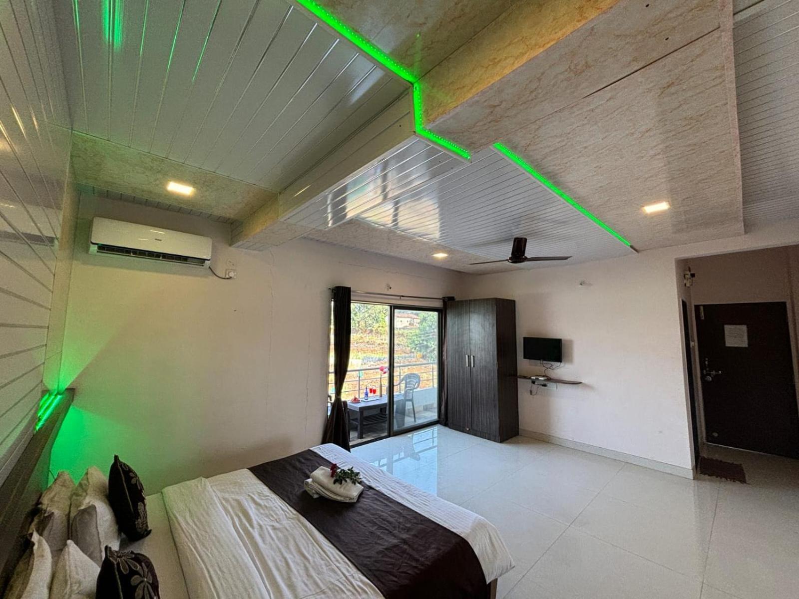 Hotel Oneness Mahableshwar à Mahābaleshwar Extérieur photo
