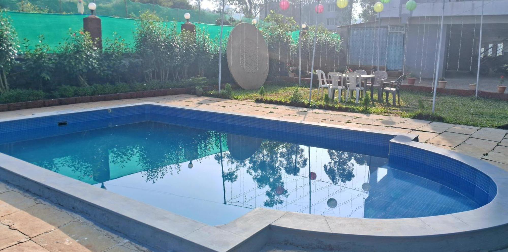 Hotel Oneness Mahableshwar à Mahābaleshwar Extérieur photo